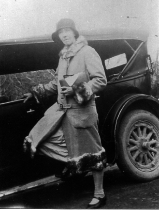 Photo of photos/Selina Prudence McLennan (Moore) portrait